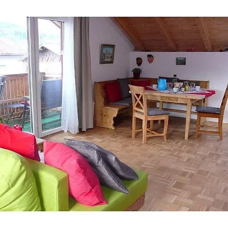 Lena In Haus Baumgartner